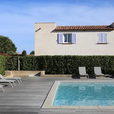 Apartahotel Casa Mia 4*